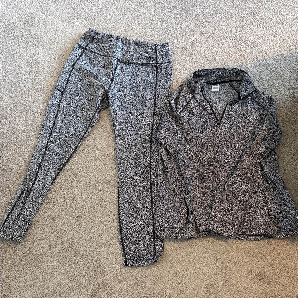 Avia Women's Black and Gray Leggings Set